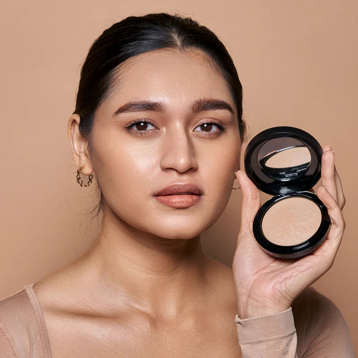 EUROPE GIRL SKIN FINISH COMPACT