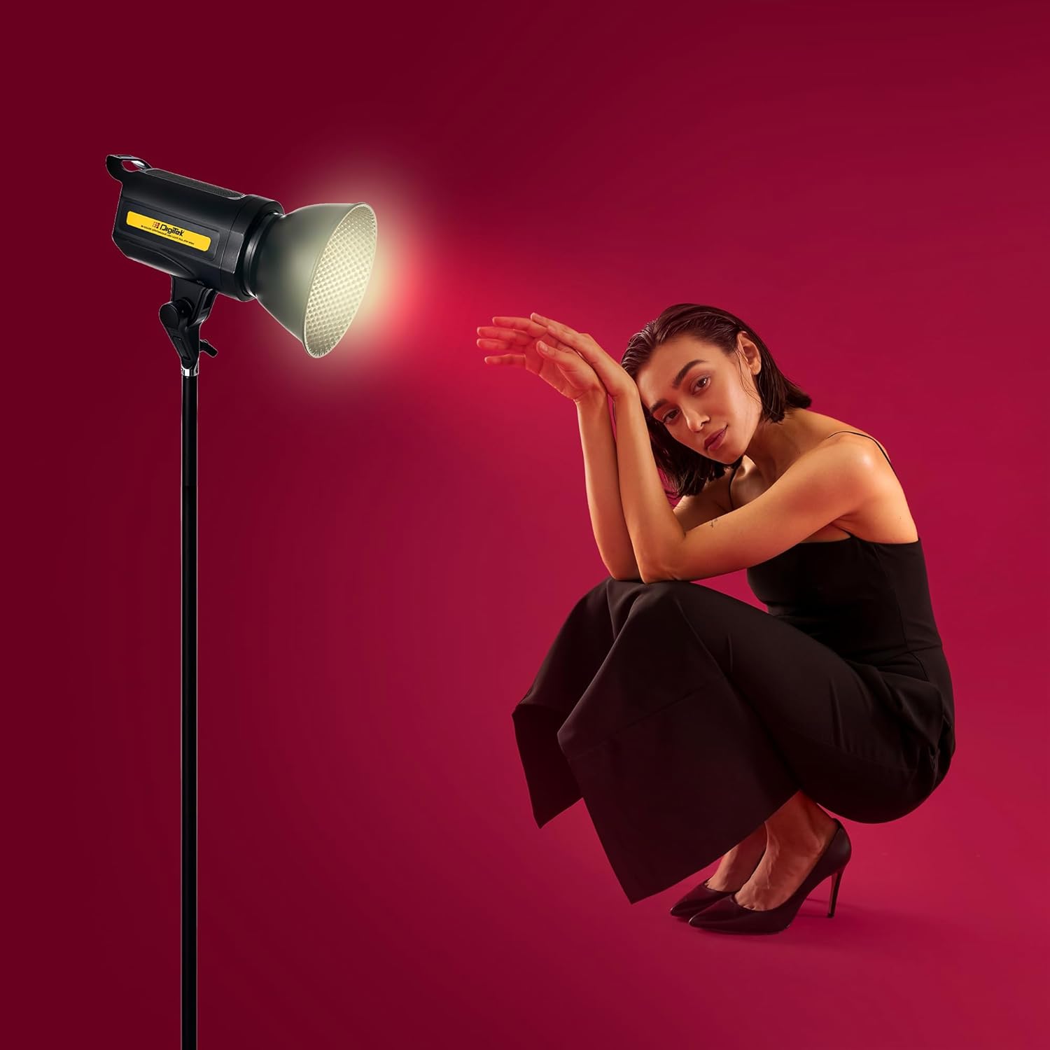 DIGITEK LITE CONTINUOS LIGHT DCL100WDC + SOFTBOX DSB65B
