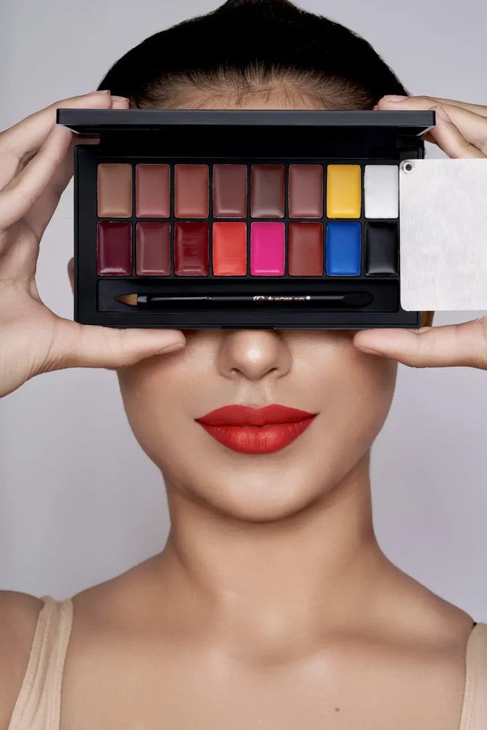 EUROPE GIRL Kiss Me Lip Palette | 16 Creamy Matte Shades