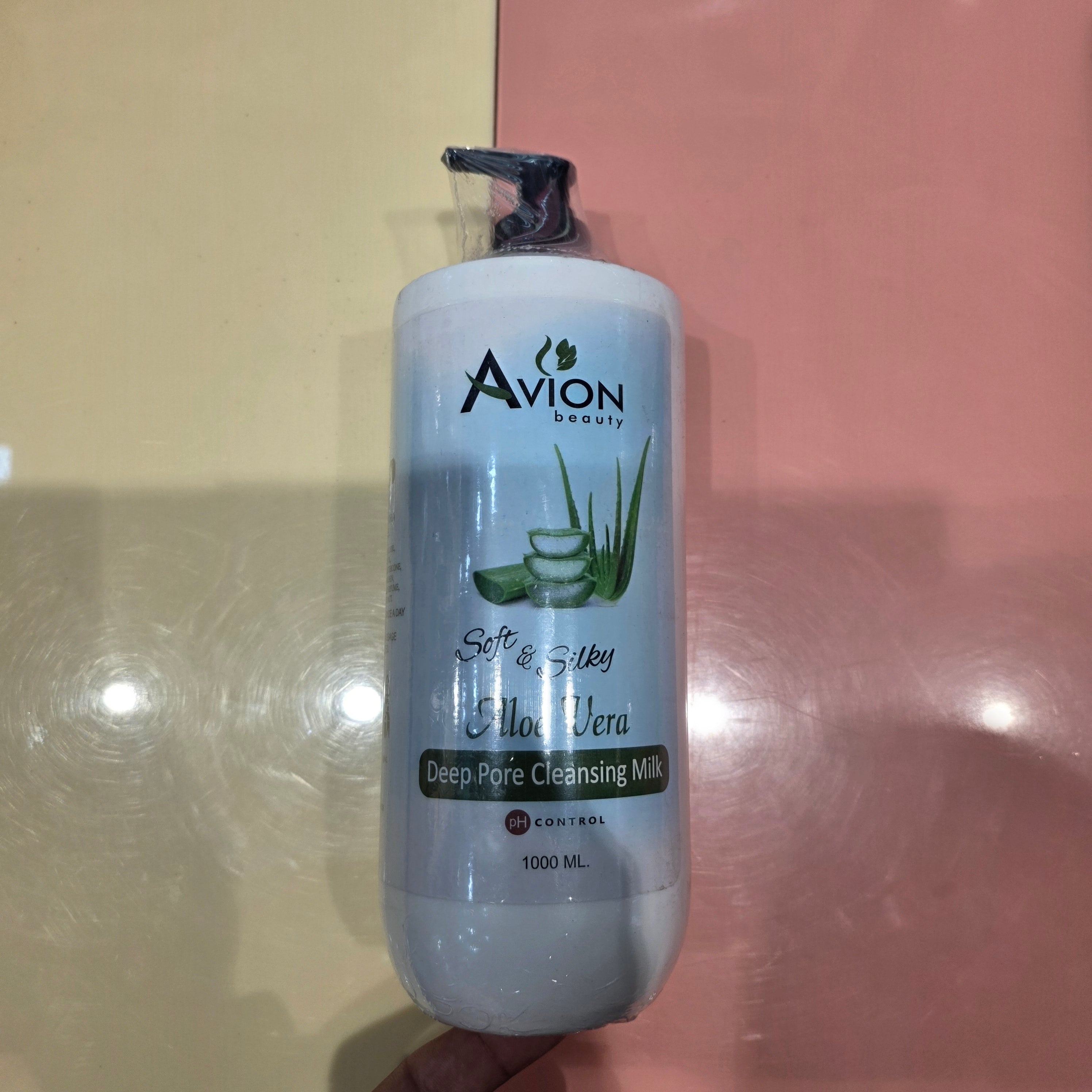 Avion ALOE VERA DEEP PORE CLEANSING MILK